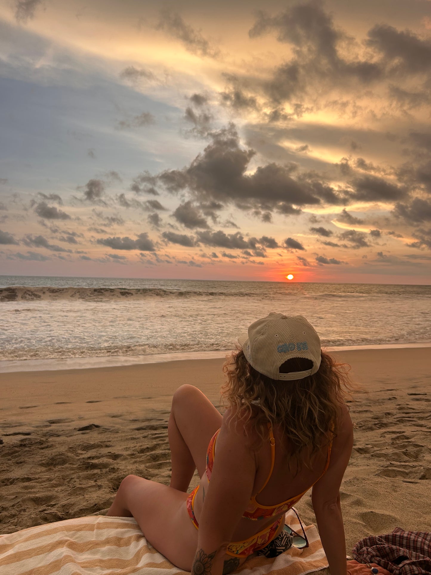 dump him go surf hat