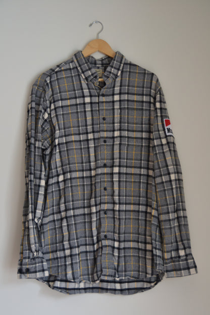 smoking muskoka flannel